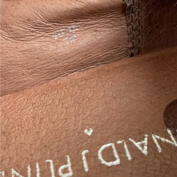 Donald J Pliner Croc Embossed Leather Loafers Women 7M Brown Slip On - Picture 7 of 9